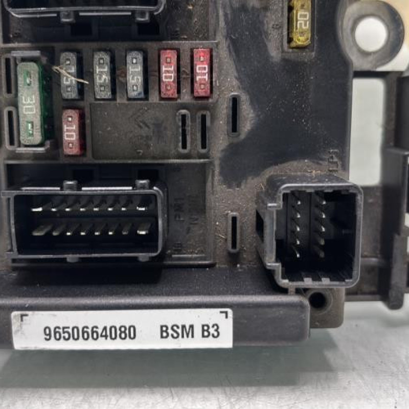 Boitier servitude moteur (BSM) PEUGEOT 307 Photo n°3