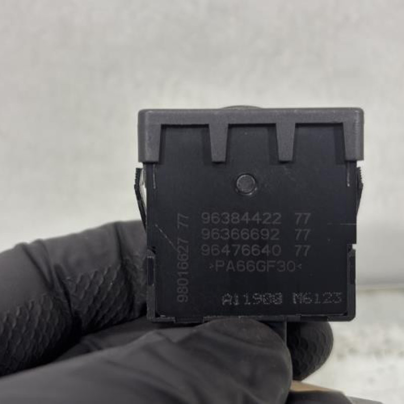 Commande de phare PEUGEOT 508 1 SW Photo n°4