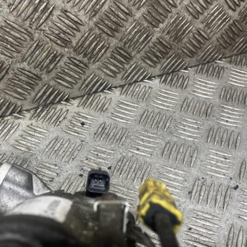 Compresseur clim PEUGEOT 508 1 SW Photo n°6