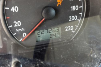 Etrier avant gauche (freinage) VOLKSWAGEN POLO 4