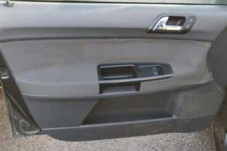 Etrier avant gauche (freinage) VOLKSWAGEN POLO 4