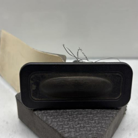 Bouton de coffre RENAULT CAPTUR 1 Photo n°1