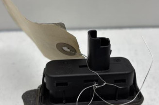 Bouton de coffre RENAULT CAPTUR 1