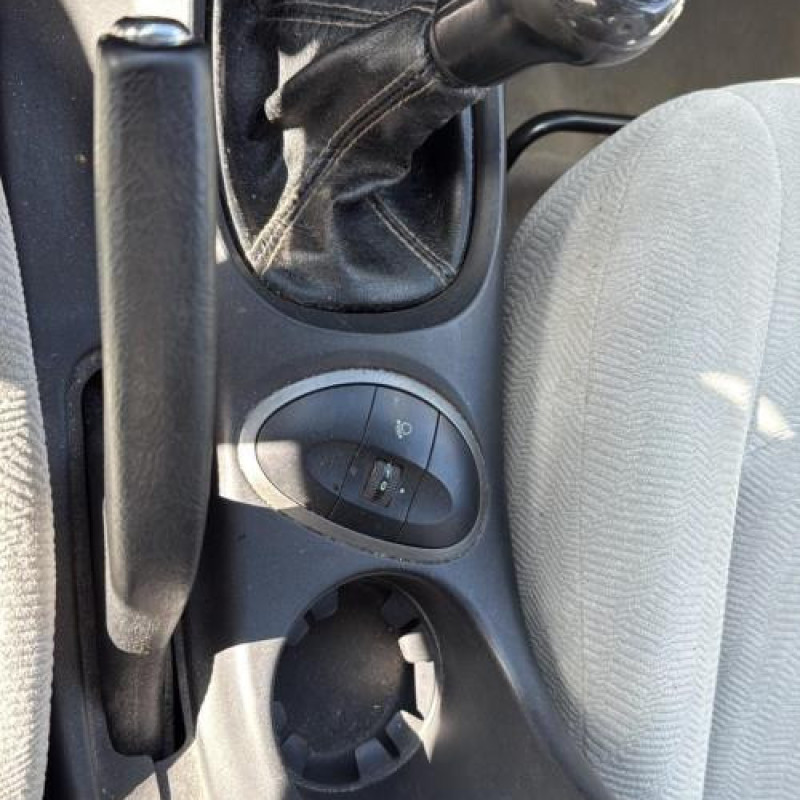 Bouton de warning HYUNDAI SANTA FE 1 Photo n°18