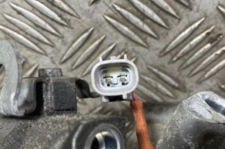 Compresseur clim TOYOTA AURIS 1