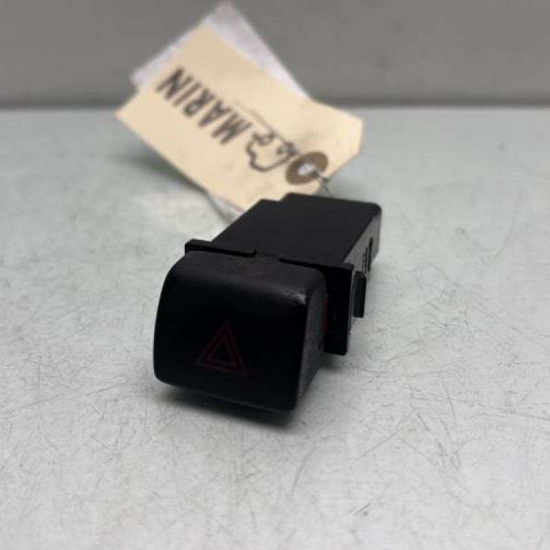 Bouton de warning HYUNDAI SANTA FE 1 Photo n°1