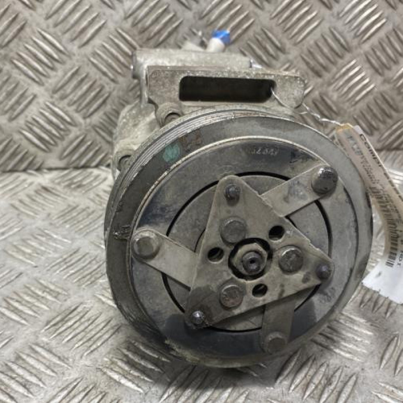 Compresseur clim CITROEN C3 PICASSO Photo n°1