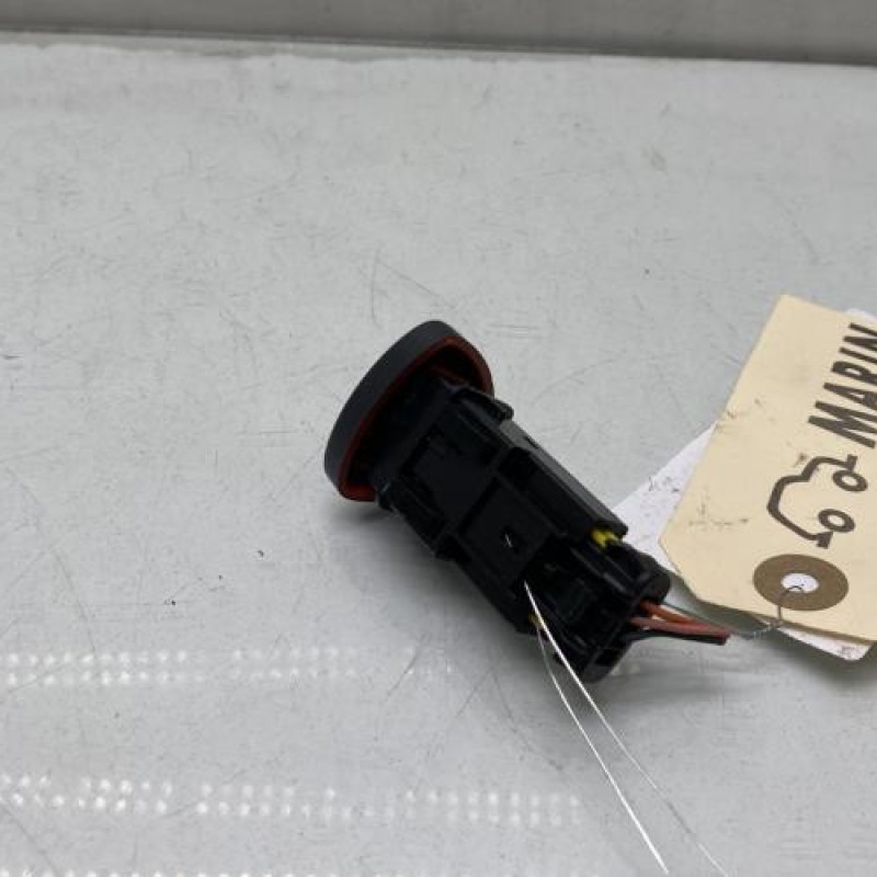 Bouton de warning RENAULT CLIO 2 Photo n°2