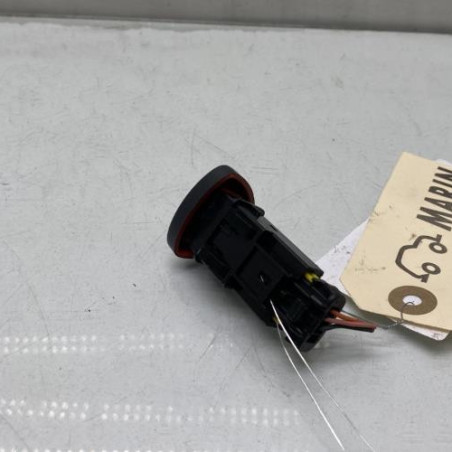 Bouton de warning RENAULT CLIO 2