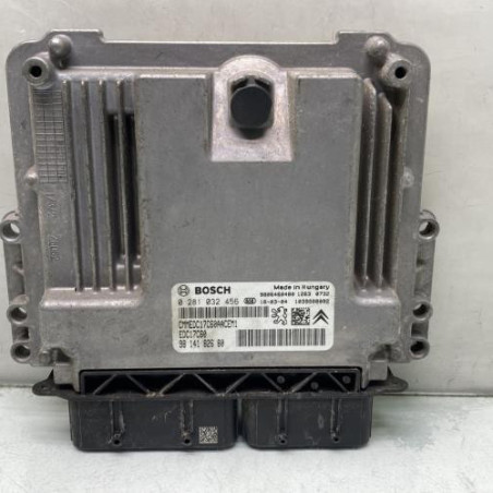 Calculateur moteur PEUGEOT 208 1 Photo n°1