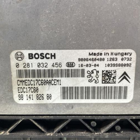 Calculateur moteur PEUGEOT 208 1