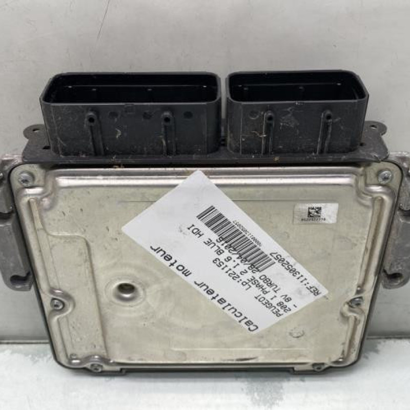 Calculateur moteur PEUGEOT 208 1 Photo n°4