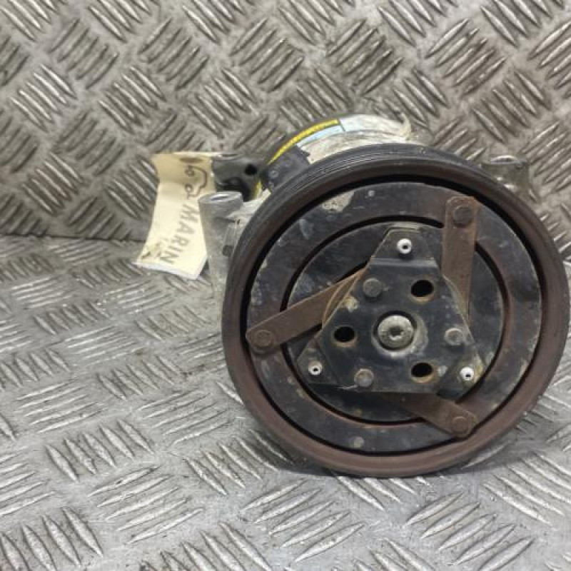 Compresseur clim RENAULT SCENIC 2 Photo n°1