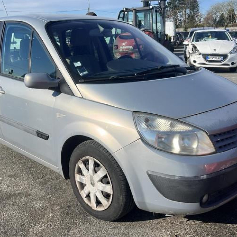 Compresseur clim RENAULT SCENIC 2 Photo n°8