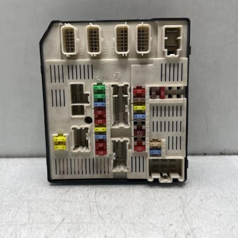 Boitier USM  RENAULT LAGUNA 3 Photo n°1