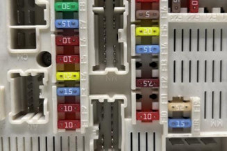 Boitier USM  RENAULT LAGUNA 3