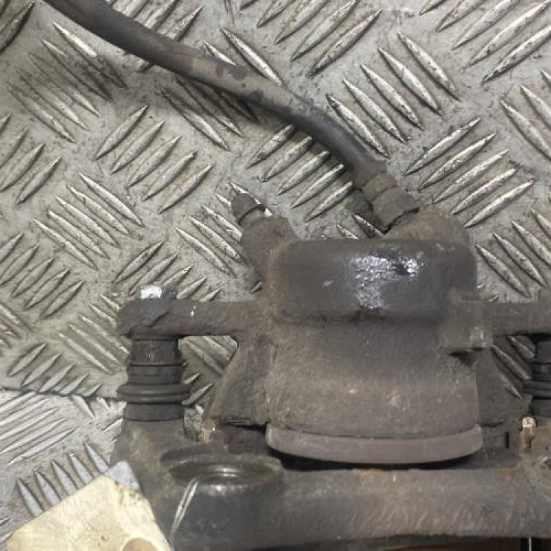 Etrier avant gauche (freinage) RENAULT MODUS Photo n°4