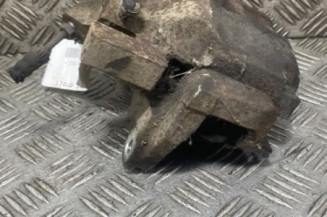 Etrier avant droit (freinage) RENAULT LAGUNA 3