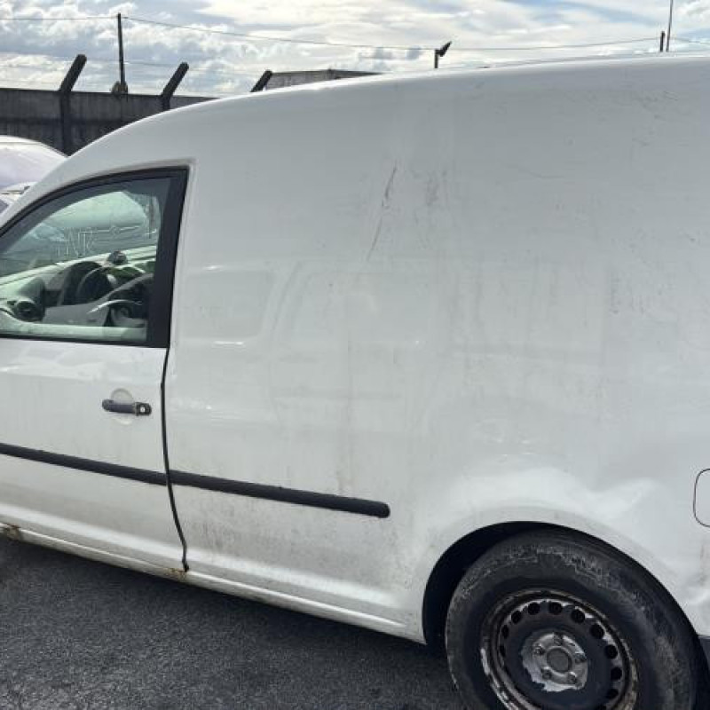 Bloc ABS (freins anti-blocage) VOLKSWAGEN CADDY 3 Photo n°6