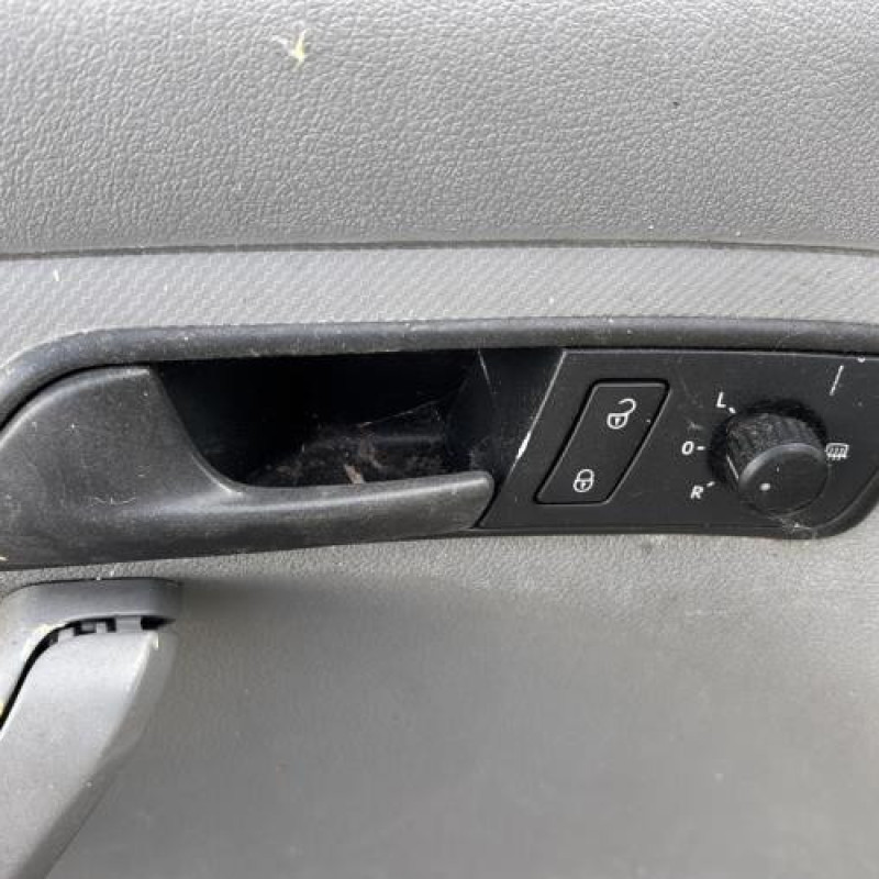 Compresseur clim VOLKSWAGEN CADDY 3 Photo n°14