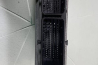 Calculateur moteur DACIA DUSTER 1