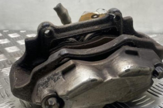 Etrier avant droit (freinage) MERCEDES CLASSE CLS 219 Photo n°1