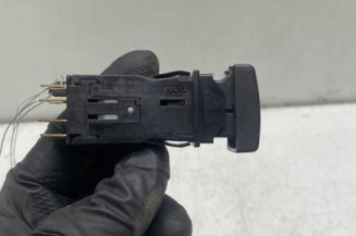 Bouton de warning CITROEN SAXO