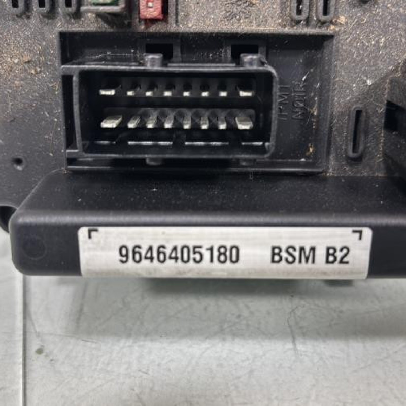 Boitier servitude moteur (BSM) PEUGEOT 206 Photo n°4