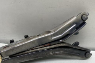 Charniere de capot PEUGEOT 206