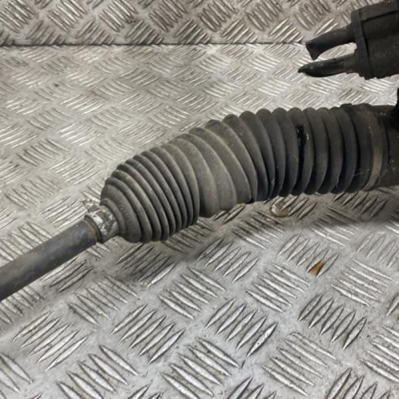 Cremaillere assistee MERCEDES VITO 639 Photo n°3