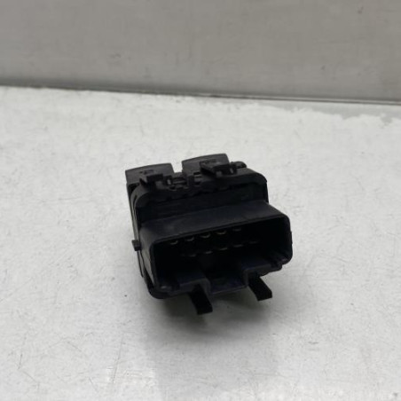 Interrupteur de leve vitre avant gauche RENAULT TRAFIC 2