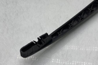 Bras essuie glace arrière droit RENAULT TRAFIC 2