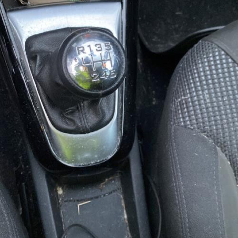 Bloc ABS (freins anti-blocage) CITROEN C3 2 Photo n°20