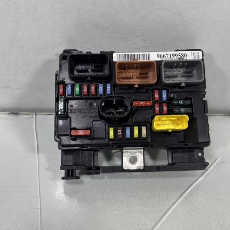 Boitier servitude moteur (BSM) PEUGEOT 207 Photo n°1