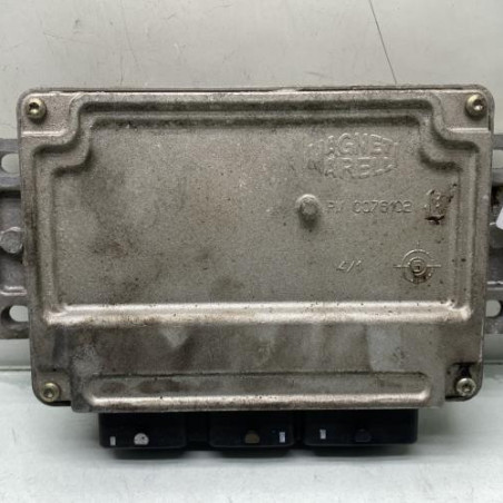 Calculateur moteur PEUGEOT 207 Photo n°1