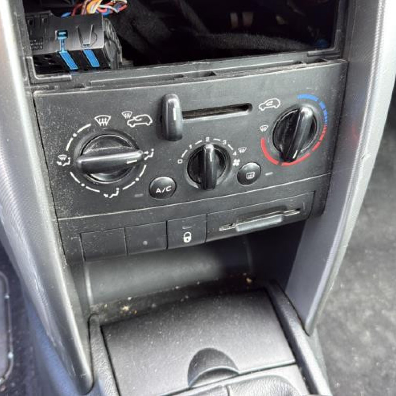 Calculateur moteur PEUGEOT 207 Photo n°17