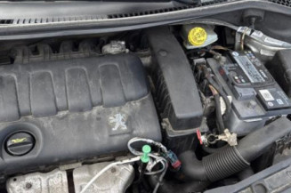 Calculateur moteur PEUGEOT 207