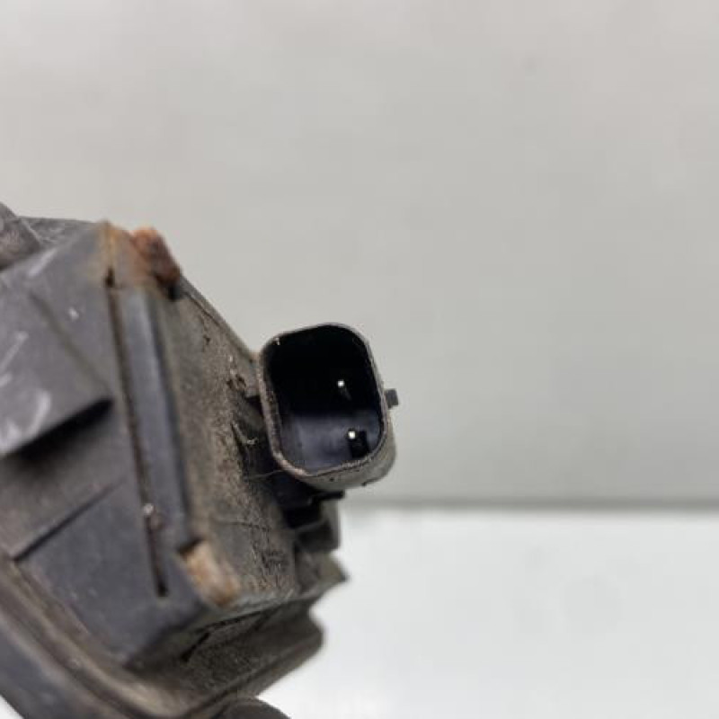 Bouton de coffre FORD C-MAX 1 Photo n°4