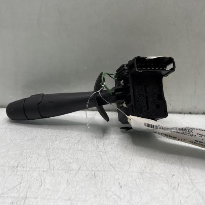 Commodo d'essuie glaces RENAULT TRAFIC 2 Photo n°2