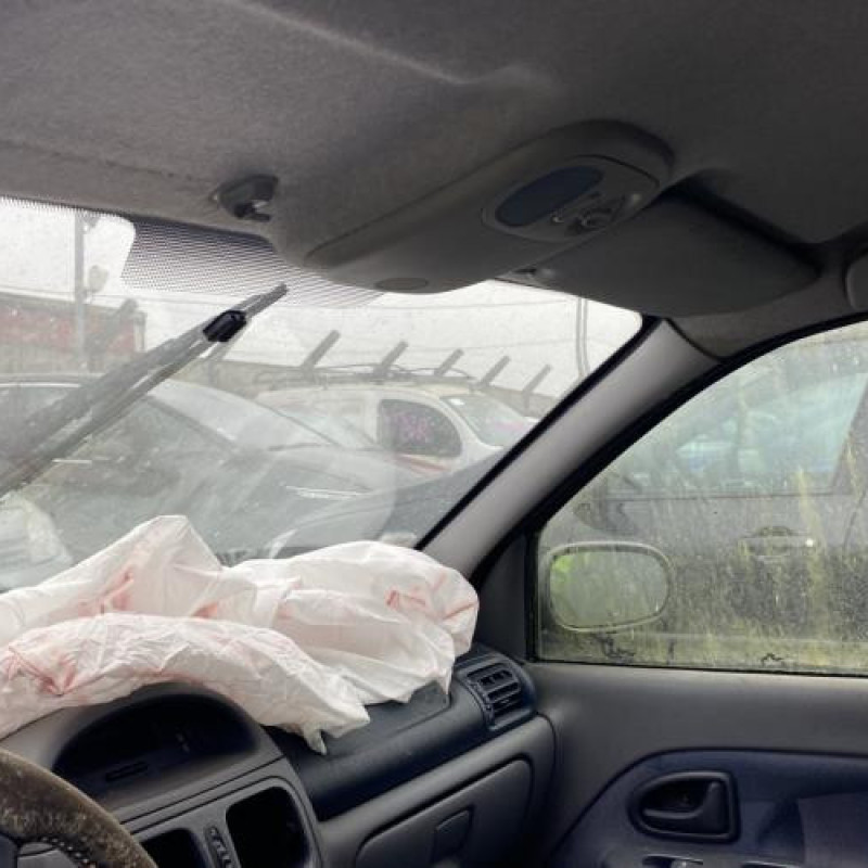 Bloc ABS (freins anti-blocage) RENAULT CLIO 2 Photo n°13