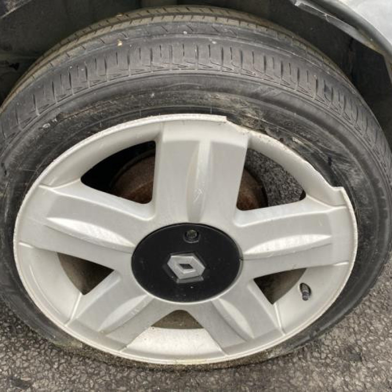 Bloc ABS (freins anti-blocage) RENAULT CLIO 2 Photo n°18