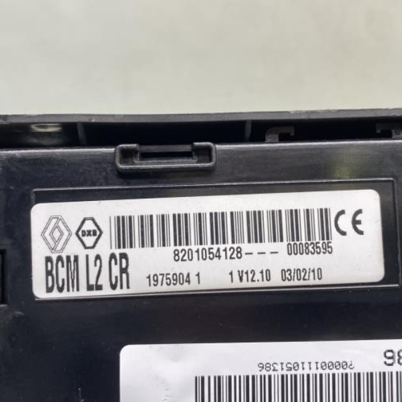 Boitier UCH RENAULT CLIO 3 Photo n°3