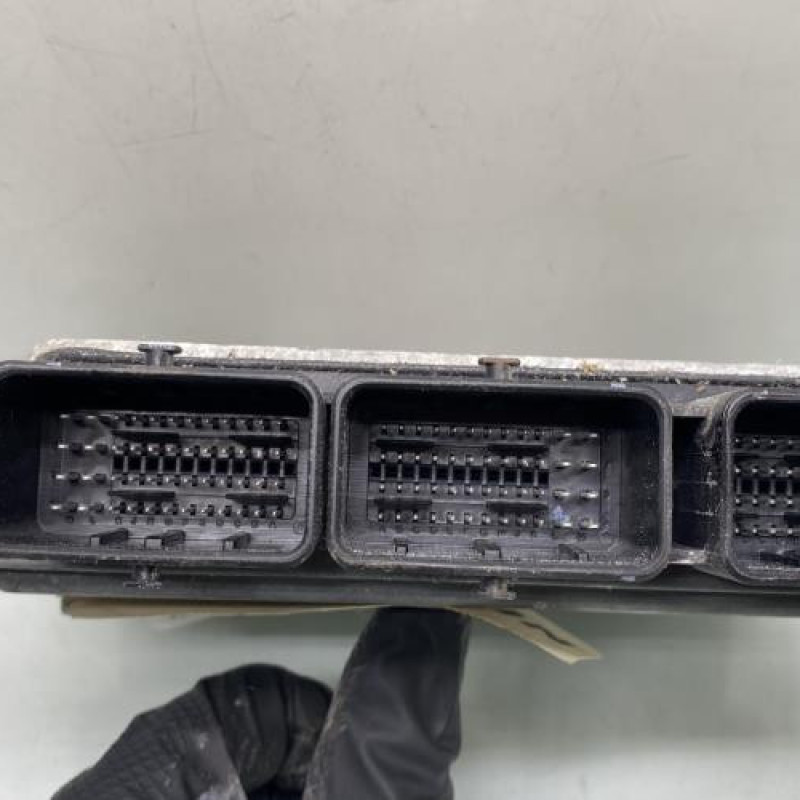 Calculateur moteur RENAULT MODUS Photo n°3
