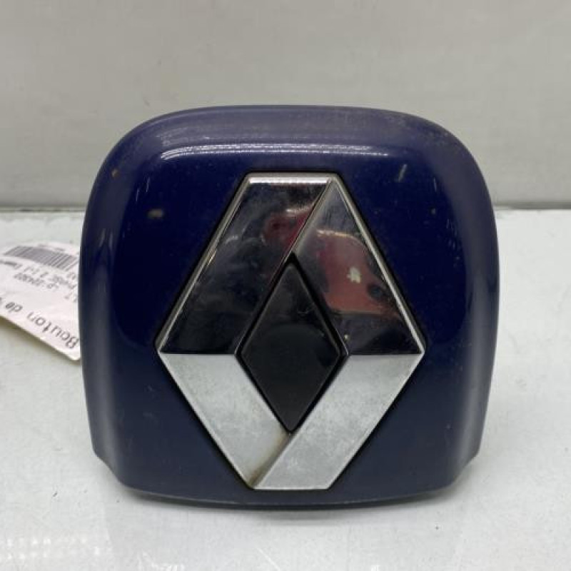 Bouton de coffre RENAULT CLIO 2 Photo n°1