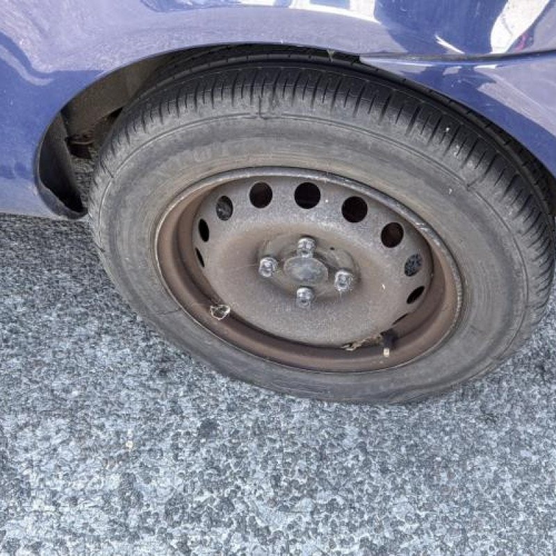 Bouton de coffre RENAULT CLIO 2 Photo n°8