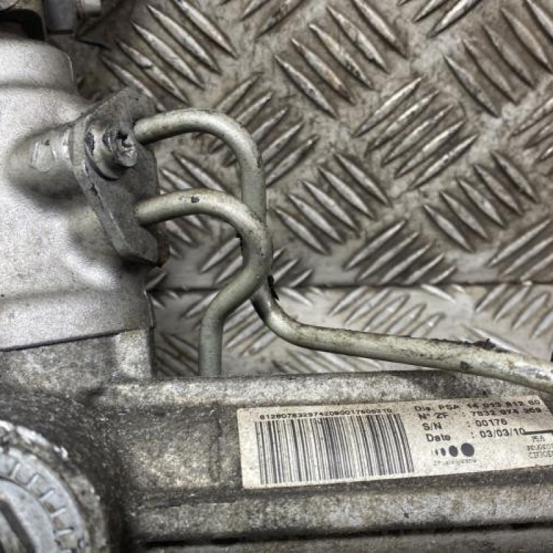 Cremaillere assistee PEUGEOT EXPERT 2 Photo n°4