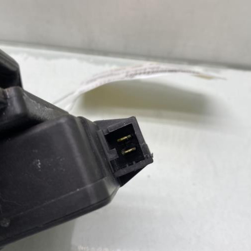 Bouton de coffre PEUGEOT 206 Photo n°3