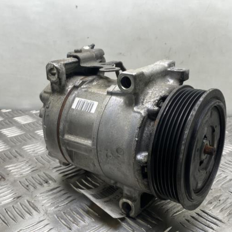 Compresseur clim PEUGEOT 5008 2 Photo n°1