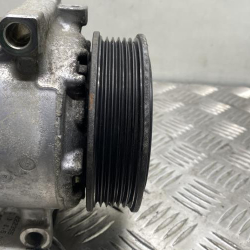 Compresseur clim PEUGEOT 5008 2 Photo n°2