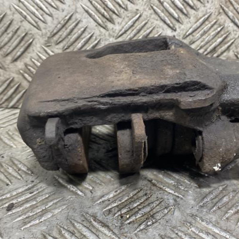 Etrier avant gauche (freinage) SEAT IBIZA 3 Photo n°2